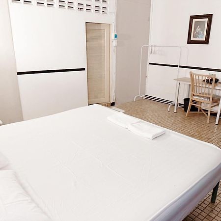 Toss Inn Hat Yai Exterior foto